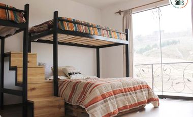 SE ALQUILA CASA VACACIONAL DE DOS PISOS CON ÁREA VERDE