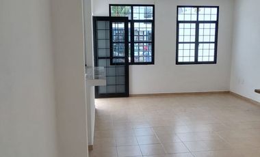 Casa en venta totalmente remodelada en Puerto Morelos Villas Morelos I