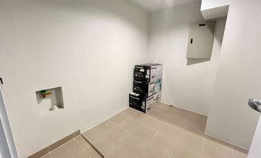 The Arton by Rockwell - 2 Bedroom Unit with Parking FOR RENT