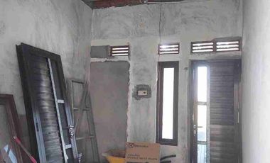 Dijual rumah menarik full renovasi siap huni di mutiara citra asri candi Sidoarjo 

Lt 135  M2 (9 x 15 )
Lb 175 M2 
Full renovasi 
SHM
2 Lantai
Kt 3 /