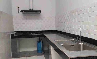 Dijual rumah menarik full renovasi siap huni di mutiara citra asri candi Sidoarjo 

Lt 135  M2 (9 x 15 )
Lb 175 M2 
Full renovasi 
SHM
2 Lantai
Kt 3 /