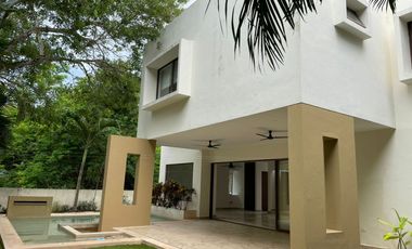 Casa en privada premium, Yucatán Country Club