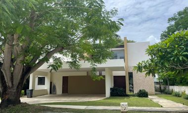 Casa en privada premium, Yucatán Country Club