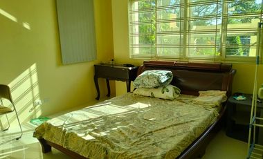 SEMI FURNISHED 2 STOREY HOUSE & LOT IN LAKEWOOD SUBD. CABANATUAN CITY