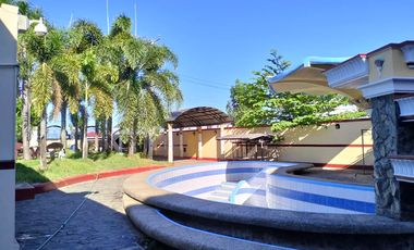 SEMI FURNISHED 2 STOREY HOUSE & LOT IN LAKEWOOD SUBD. CABANATUAN CITY