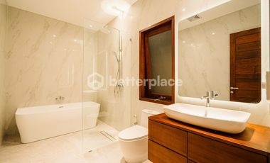 Luxury Bali Villa with Merbau Wood Finishes for Sale in Sanur