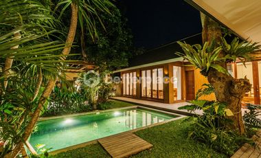 Luxury Bali Villa with Merbau Wood Finishes for Sale in Sanur