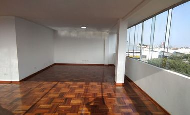 VENTA DE LOCAL COMERCIAL - SURCO
