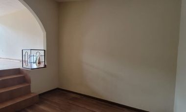 CASA RENTERA EN EL RECREO