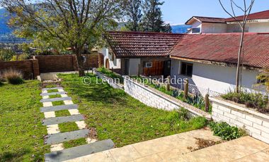 Leon Propiedades vende Gran casa en condominio, sector Los Naranjos, Curacaví.