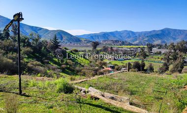 Leon Propiedades vende Gran casa en condominio, sector Los Naranjos, Curacaví.