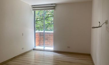 45786 Apartamento en arriendo en el sector Loma del Esocobero