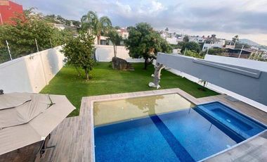 Casa minimalista en VENTA en el Fracc. Brisas de Cuernavaca