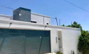Casa minimalista en VENTA en el Fracc. Brisas de Cuernavaca