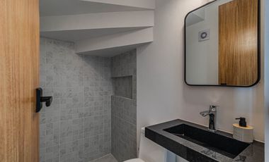 CASA CON ROOF GARDEN Y JACUZZI, UBICADA A 15 MINUTOS DE CUERNAVACA, MORELOS.