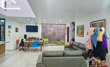 CASA EN PRIVADA RESIDENCIAL MONTREAL MUY CERCA DEL NUEVO WALMART