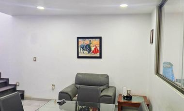 CASA EN PRIVADA RESIDENCIAL MONTREAL MUY CERCA DEL NUEVO WALMART