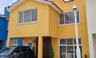 EN VENTA CASA EN CONDOMINIO
