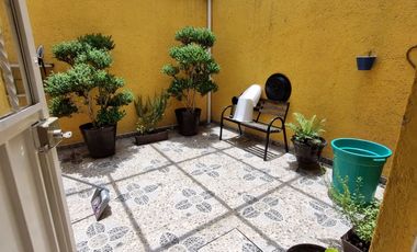 EN VENTA CASA EN CONDOMINIO