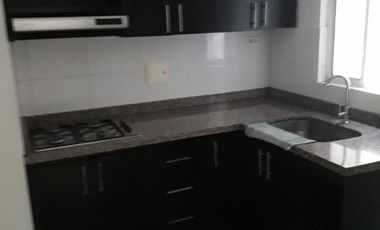 SE ARRIENDA APARTAMENTO DE 3 HABITACIONES