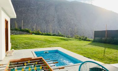 VENTA DE ACOGEDORA Y AMPLIA CASA DE CAMPO EN CONDOMINIO EL ENSUEÑO HUAROCHIRI