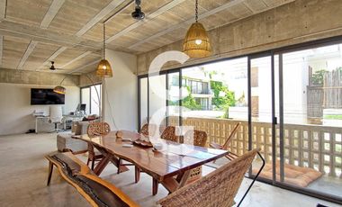 Edificio en Venta en Tulum en Mulatte con Locales Comerciales