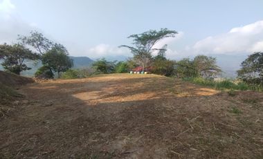 Vendo Hermosa Finca a 5 minutos de Villeta Cundinamarca posibilidadd de proyecto hotelerao.