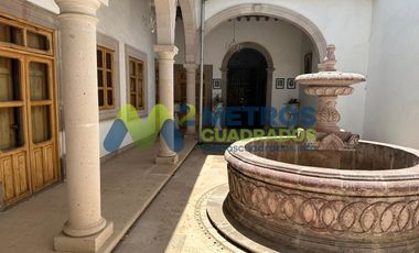 CASA en RENTA con LOCALES COMERCIALES en QUIROGA, MICH.