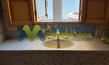 CASA en RENTA con LOCALES COMERCIALES en QUIROGA, MICH.