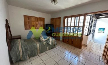 CASA en RENTA con LOCALES COMERCIALES en QUIROGA, MICH.