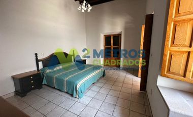 CASA en RENTA con LOCALES COMERCIALES en QUIROGA, MICH.