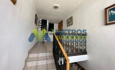 CASA en RENTA con LOCALES COMERCIALES en QUIROGA, MICH.
