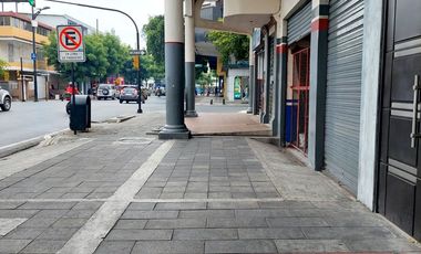 Venta de Edificio Comercial Calle Aguirre, Locales y Bodegas 650 m² Construccion