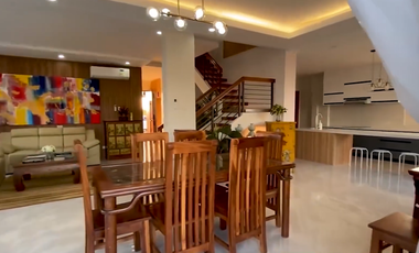 Overlooking Taal House & Lot at Tagaytay Midlands
