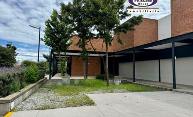 PLAZA COMERCIAL EN VENTA, METEPEC-ZACANGO