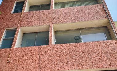 EDIFICIO PARA REMODELAR EN VENTA, LAS AGUILAS