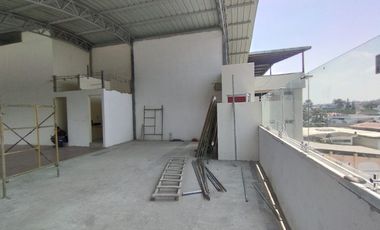 ALQUILER LOCAL COMERCIAL EN AV. VICTOR EMILIO ESTRADA (VIVI)