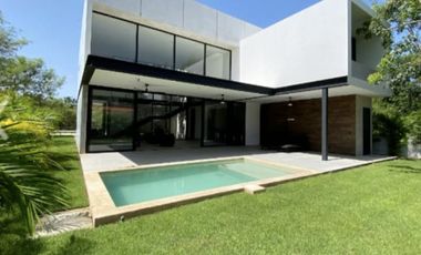 Fabulosa casa en venta, privada Oasis Yucatán Country Club