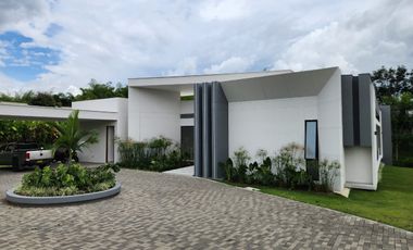 VENTA LUJOSA CASA EN CERRITOS PEREIRA