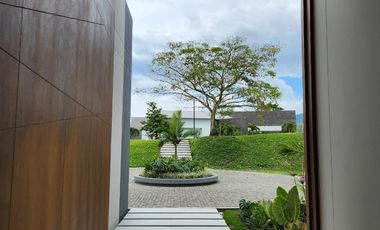 VENTA LUJOSA CASA EN CERRITOS PEREIRA