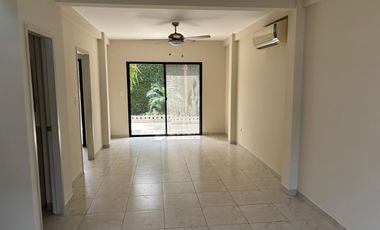 Alquilo hermosa casa La Joya de 3 dormitorios