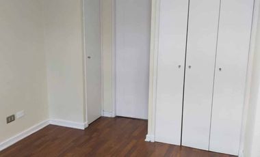 Arriendo Departamento 1 Dormitorio, Semi-Amoblado Metro Republica