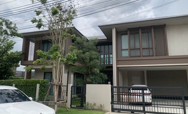 #ขาย/ให้เช่า บุราสิริ กรุงเทพกรีฑา บ้านสวยหลังหัวมุม มี EV charger ให้ 1 เครื่อง