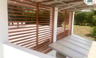 SOLÍS VENDE CASA DE 4 PISOS CON PISCINA EN BAÑOS DEL INCA