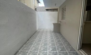 En venta casa de 3 dormitorios en urb.La Martina en Duran.