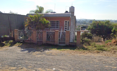 CASA EN VENTA EN CUITZEO JALISCO