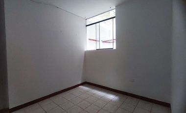 DEPARTAMENTO 1ER PISO EN VENTA 128 M2 URB. MAYORAZGO - ATE