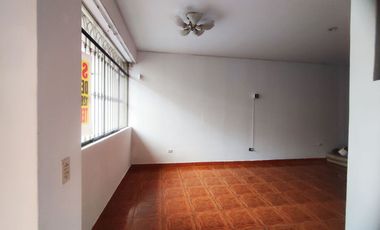 DEPARTAMENTO 1ER PISO EN VENTA 128 M2 URB. MAYORAZGO - ATE