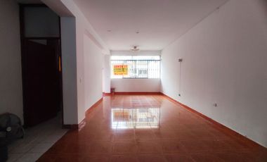 DEPARTAMENTO 1ER PISO EN VENTA 128 M2 URB. MAYORAZGO - ATE