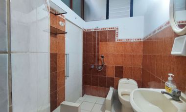 DEPARTAMENTO 1ER PISO EN VENTA 128 M2 URB. MAYORAZGO - ATE